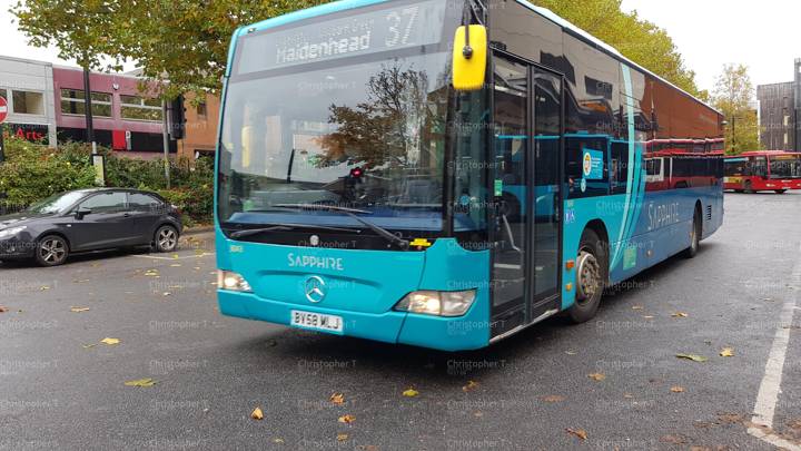 Image of Arriva Beds and Bucks vehicle 3043. Taken by Christopher T at 10.21.08 on 2021.11.04